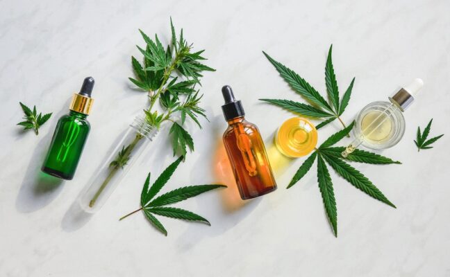 Sản phẩm dưỡng da chứa CBD
